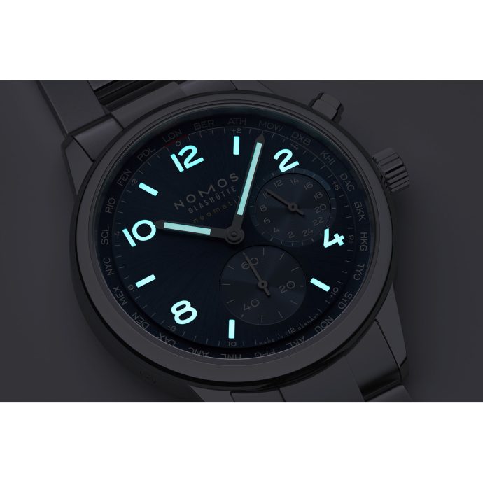 Club Sport neomatik Weltzeit blau – Bild 9