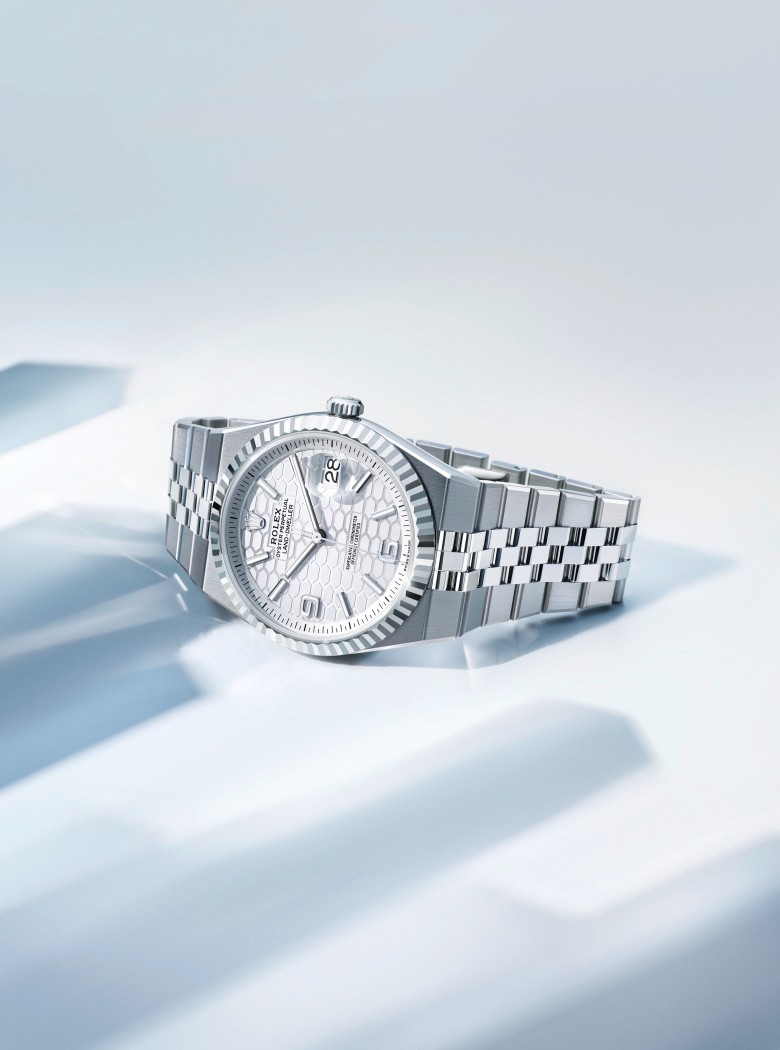 Rolex Land-Dweller