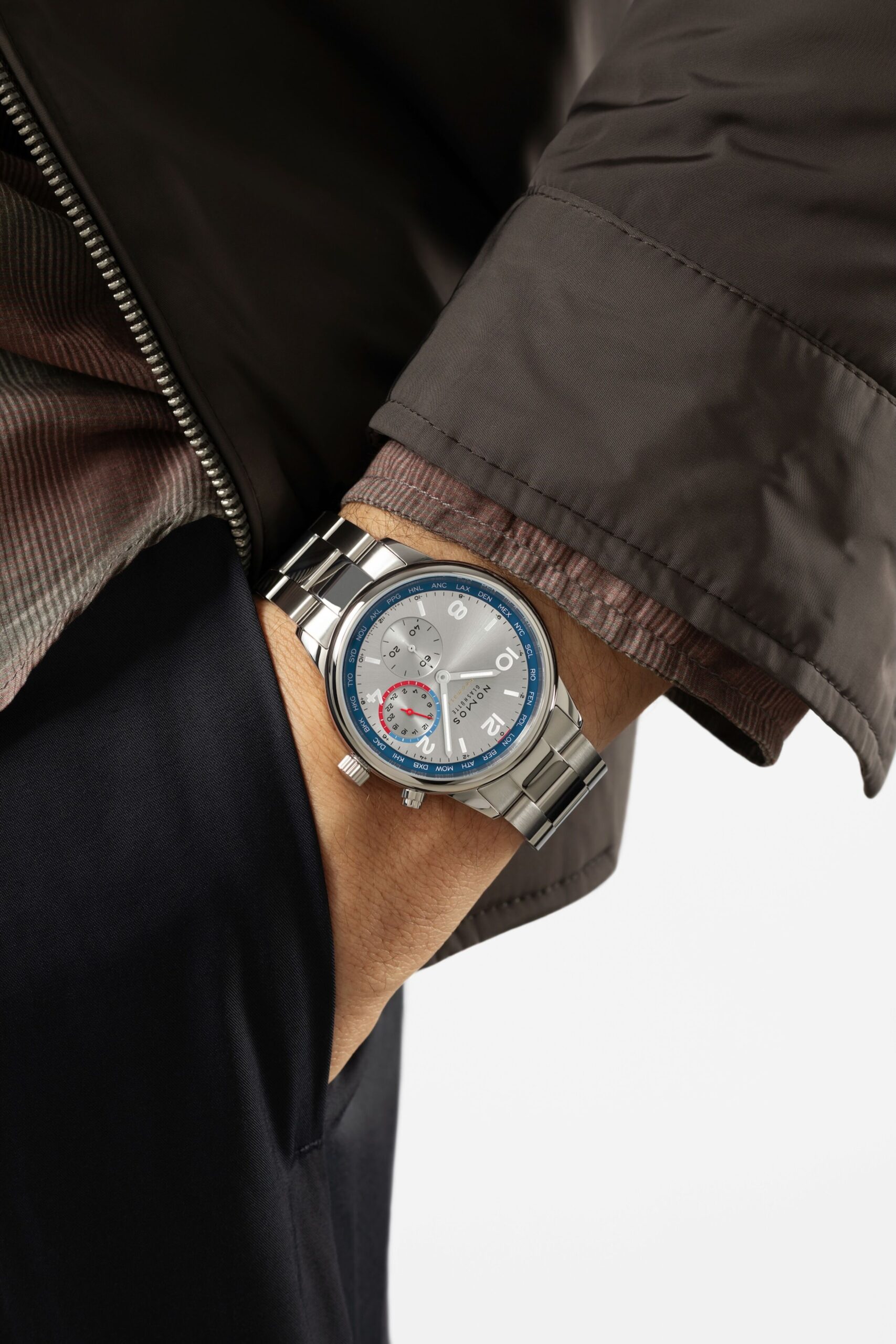 Club Sport neomatik Weltzeit silber