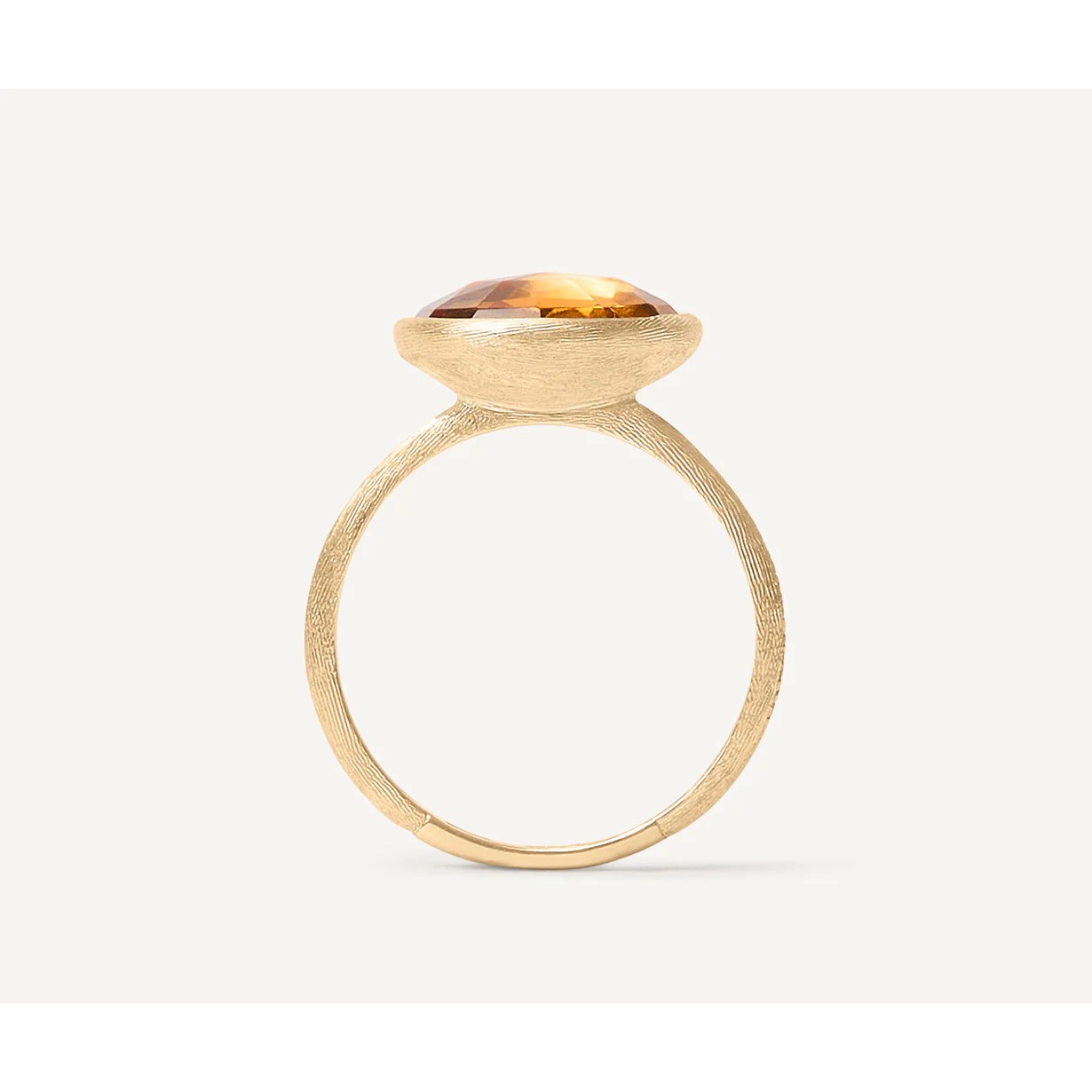 Ring mit Edelstein