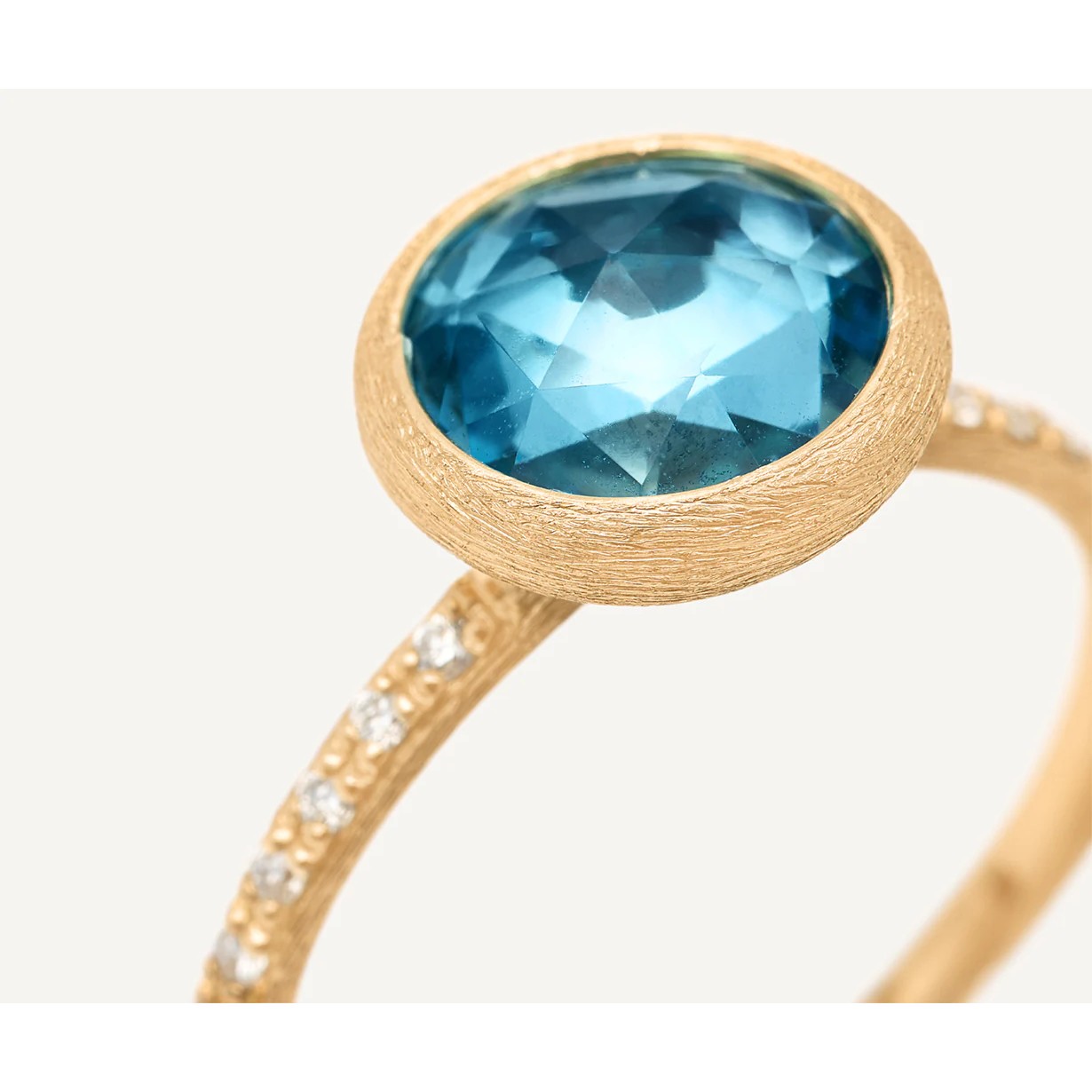 Ring mit Topas und Brillanten