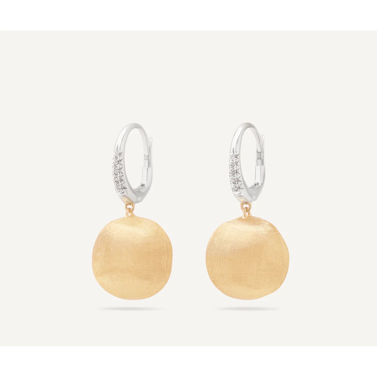 AFRICA Hängeohrringe aus Gelbgold mit Diamant-Clip